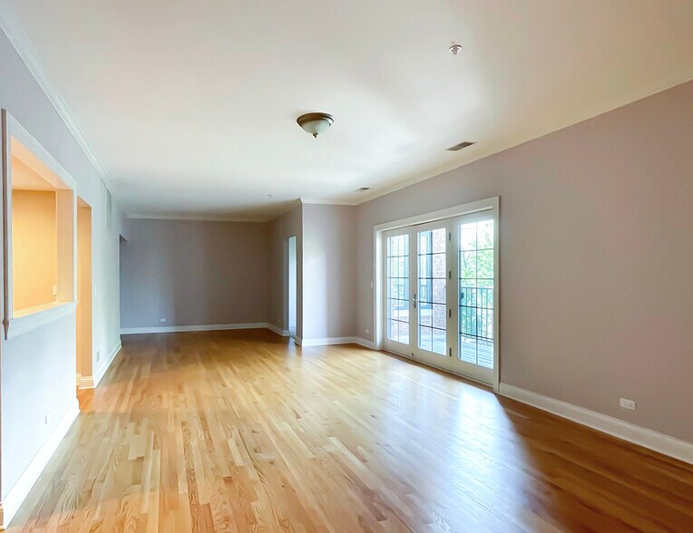 More Photos Of 3556 Western Ave, Highland Park Apartments For Sale