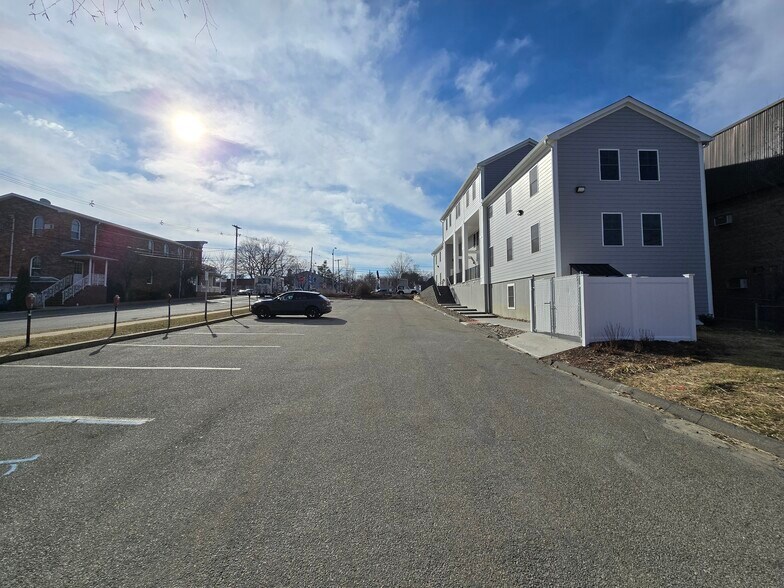 More Photos Of 237 Main St, Hackettstown Apartments For Sale