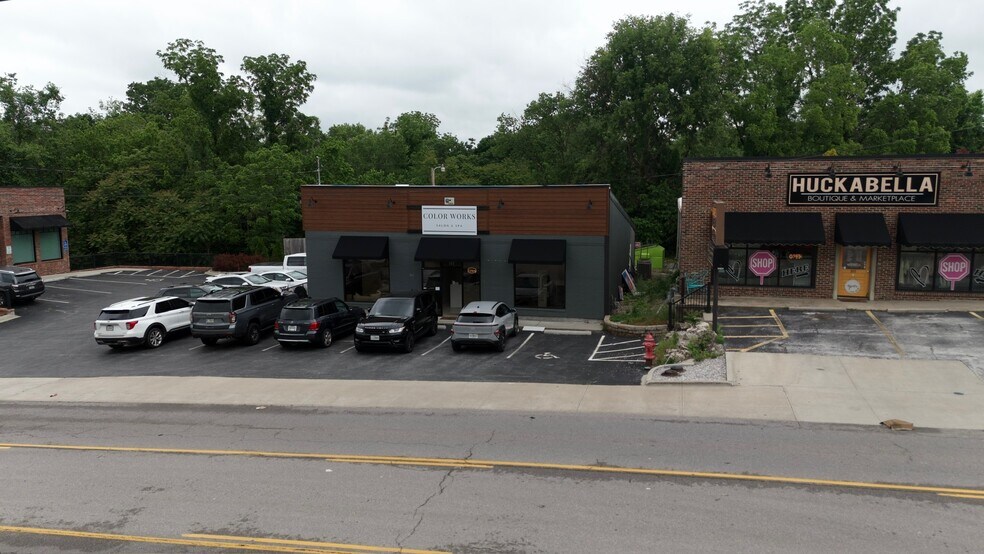 More Photos Of 103 S 3rd St, Ozark Office For Sale