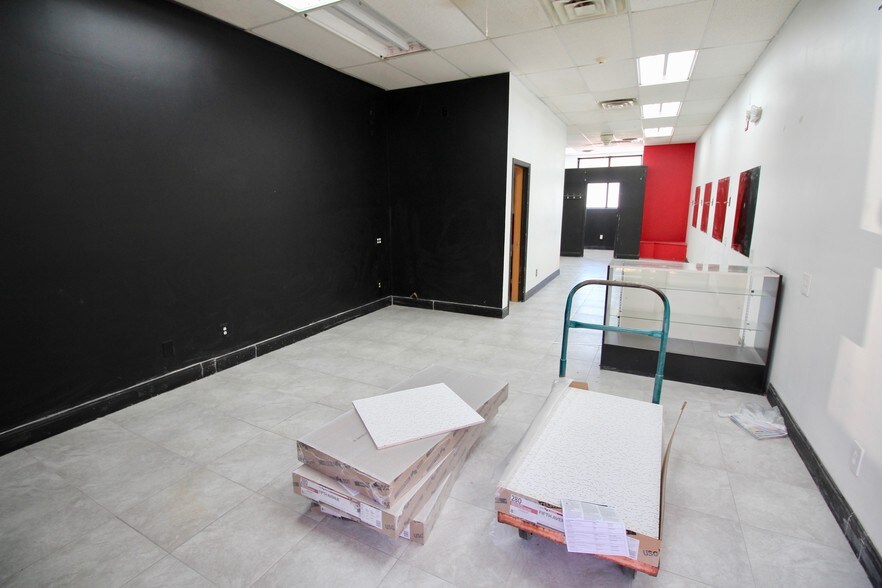 More Photos Of 55 Mill St, Newton Storefront Retail Office For Lease