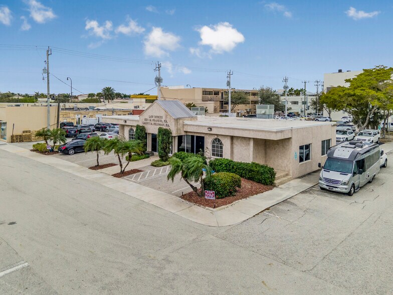 More Photos Of 71 NE 27th Ave, Pompano Beach Office For Sale