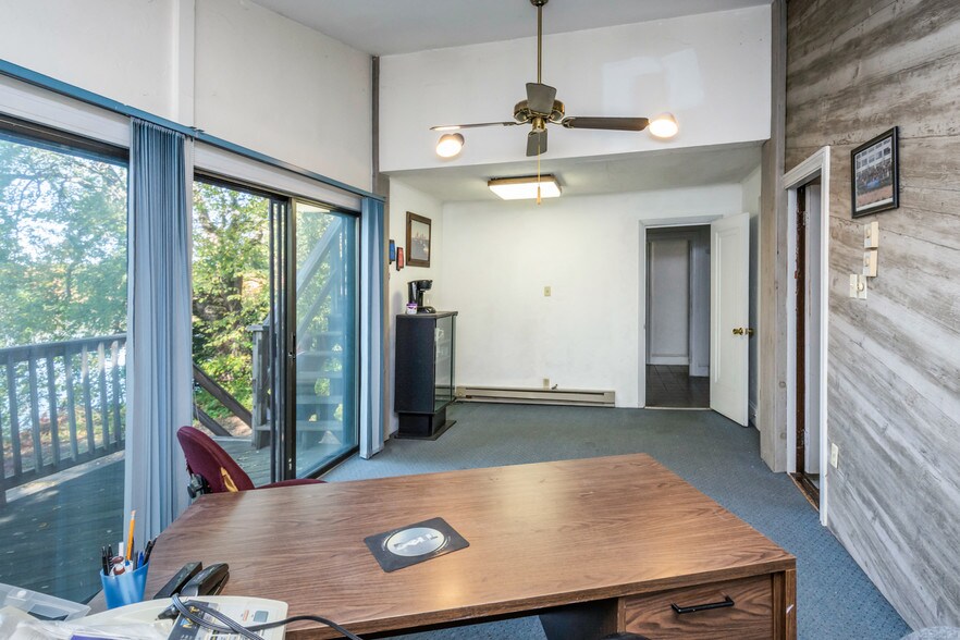 More Photos Of 105 Hartford Tpke, Shrewsbury Office Residential For Sale