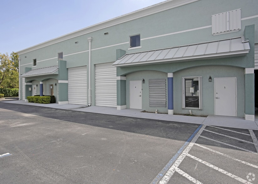 More Photos Of 13100 Sw 134th St, Miami Light Distribution For Sale