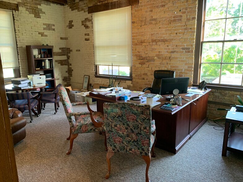 More Photos Of 2802 N Howard Ave, Tampa Loft Creative Space For Lease