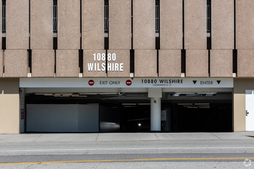 More Photos Of 10880 Wilshire Blvd, Los Angeles Loft Creative Space For Lease
