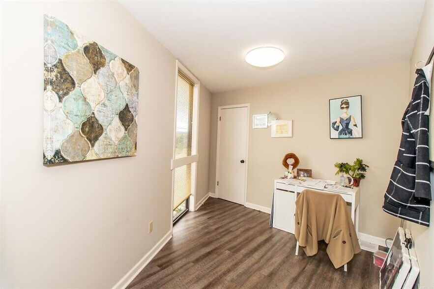 More Photos Of 5380 Central Ave, Hot Springs Office For Sale
