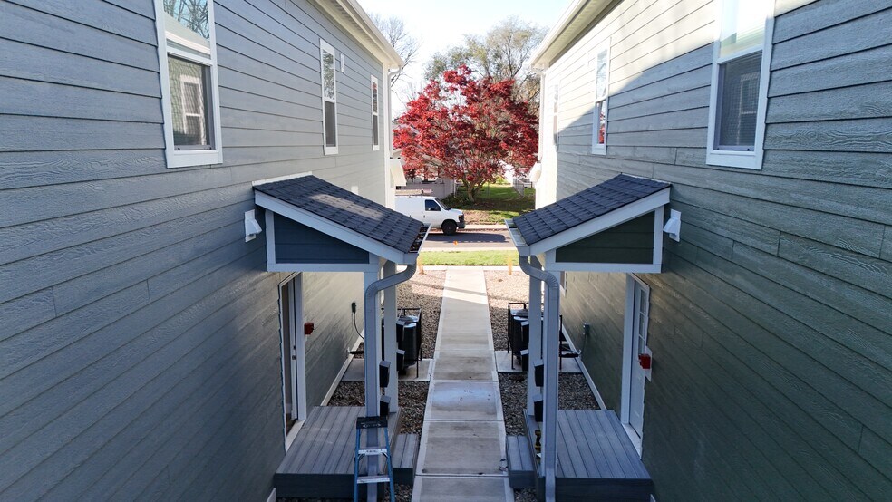 More Photos Of 3909 Winthrop Ave, Indianapolis Apartments For Sale