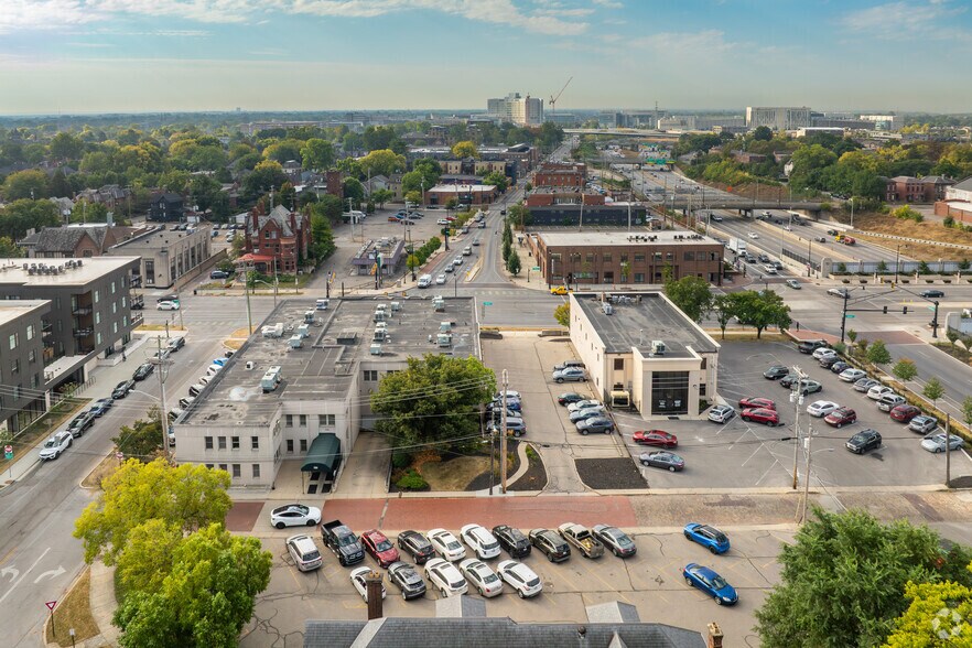 More Photos Of 720 E Broad St, Columbus Office For Sale