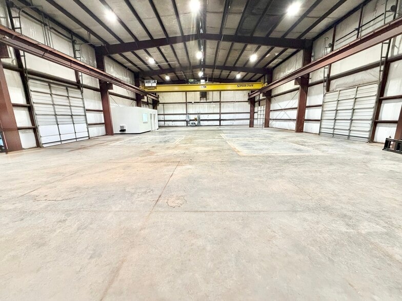 More Photos Of 1626 SE 40th St, Oklahoma City Service For Lease