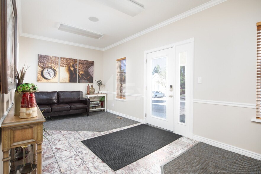 More Photos Of 214-216 N Orem Blvd, Orem Loft Creative Space For Lease