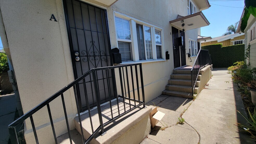 More Photos Of 2415 E 7th St, Long Beach Apartments For Sale