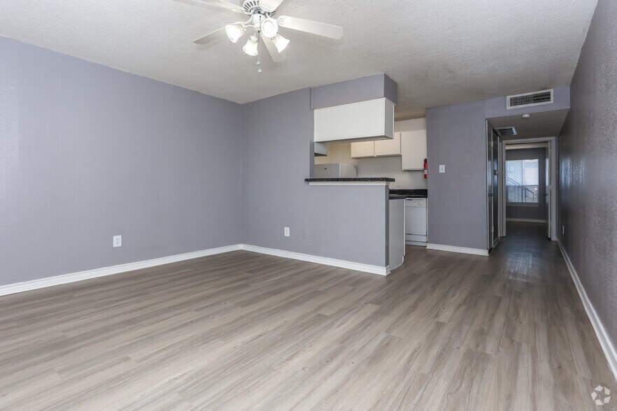 More Photos Of 300 S John Redditt Dr, Lufkin Apartments For Sale