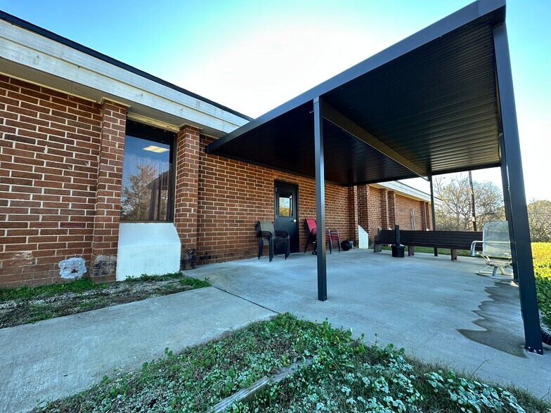 More Photos Of 504 Martin Luther King Jr Dr, Greensboro Daycare Center For Sale