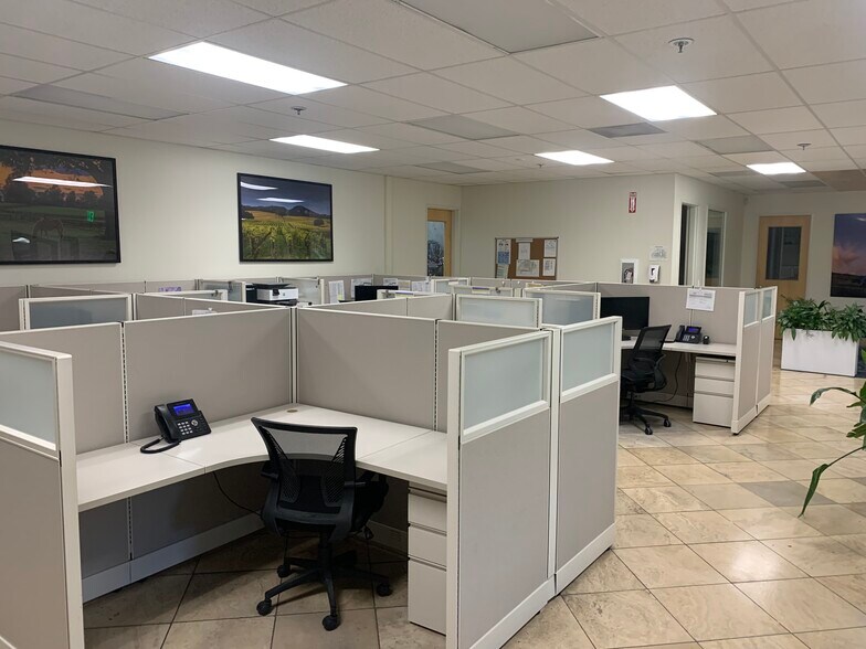 More Photos Of 5600 Earhart Ct, Windsor Warehouse For Sale