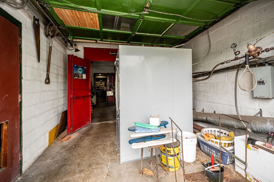 More Photos Of 508 New Alexandria Rd, Greensburg General Retail For Sale