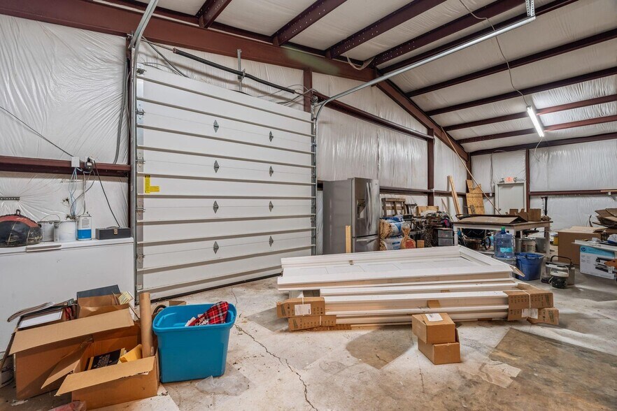 More Photos Of 2767 MS-15, Bay Springs Office For Sale