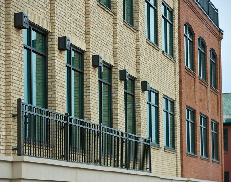 More Photos Of 180 Battery St, Burlington Office For Lease