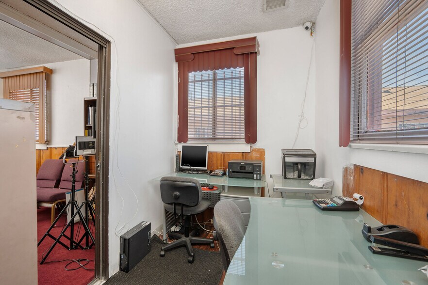 More Photos Of 8461 S San Pedro St, Los Angeles Religious Facility For Sale