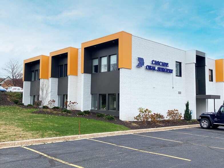 Primary Photo Of 4500 Cascade Rd SE, Grand Rapids Medical For Lease