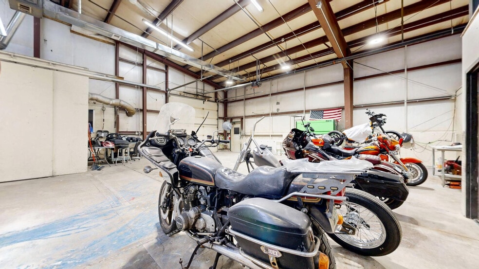 More Photos Of 8017 S 1st St, Wellington Warehouse For Sale