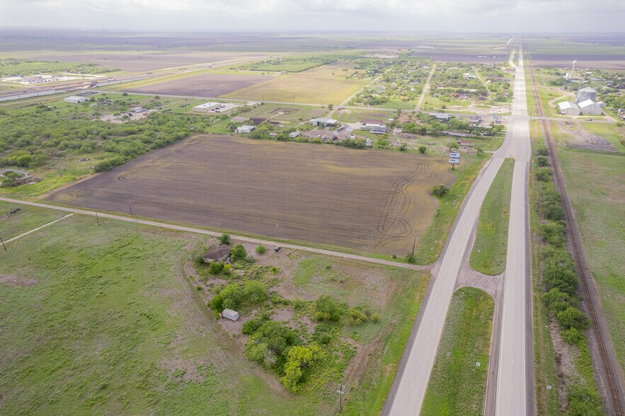 More Photos Of 13 Acres, US Highway 77, Driscoll Land For Sale