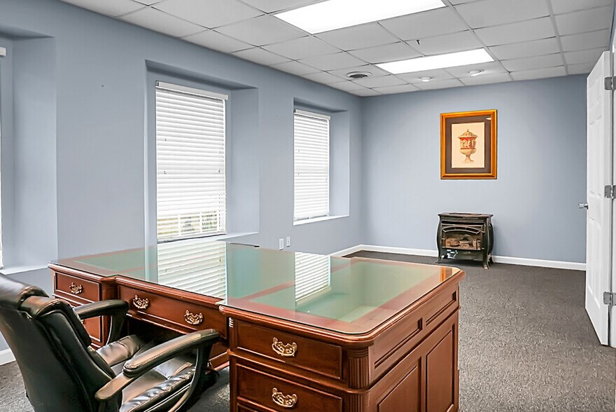 More Photos Of 1307 State Rd, Summerville Industrial For Lease