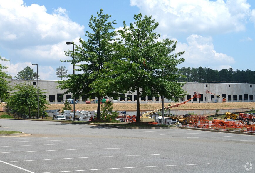 More Photos Of 4190 Jiles Rd, Kennesaw Distribution For Lease
