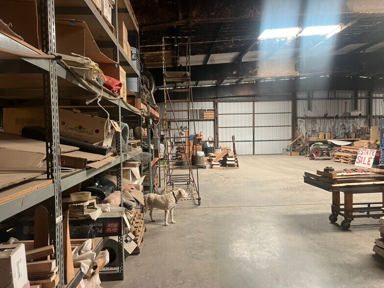 More Photos Of 27489 US Highway 70, Glencoe Showroom For Sale