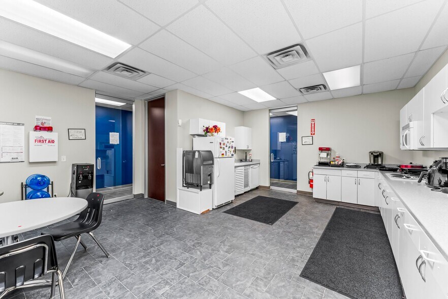 More Photos Of 1034 Regional Park Dr, Houston Medical For Sale