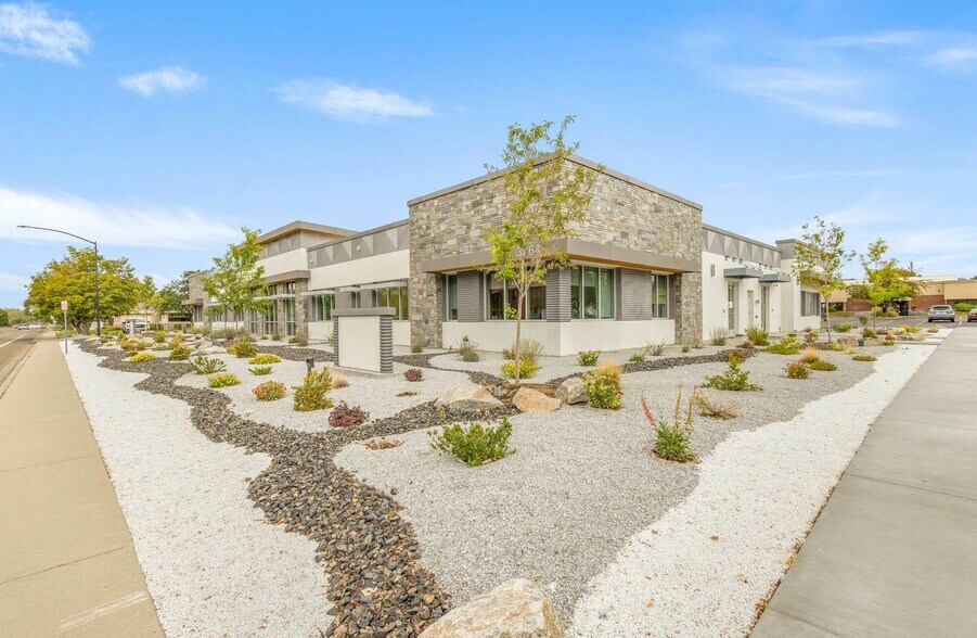 More Photos Of 3264 W Elder St, Boise Office For Lease