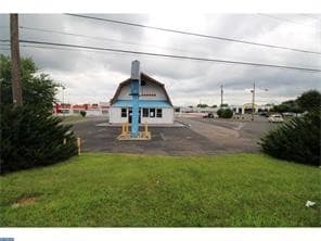 More Photos Of 905 W Trenton Ave, Morrisville Freestanding For Lease