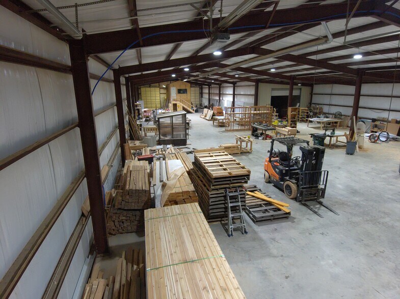 More Photos Of 2211 E Flynn St, Alva Industrial For Sale