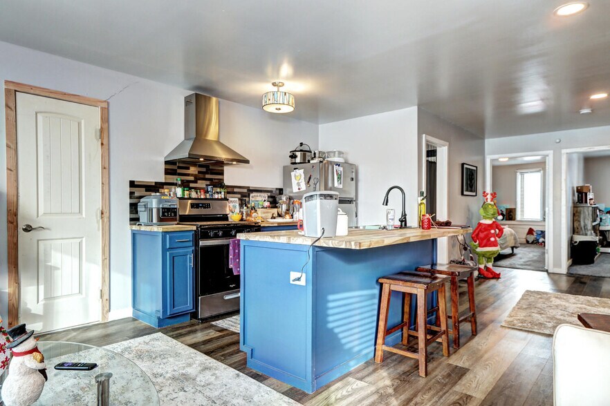 More Photos Of 280 S Main St, Brighton Storefront Retail Residential For Sale