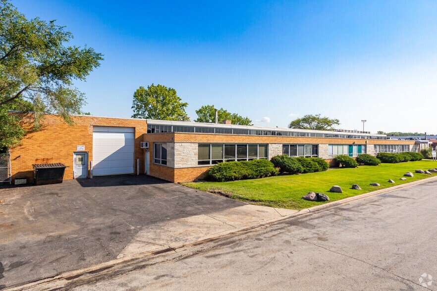 More Photos Of 9520 Ainslie St, Schiller Park Warehouse For Sale