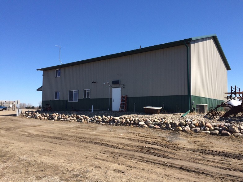 More Photos Of 62805 MN Highway 24, Litchfield Auto Salvage Facility For Sale