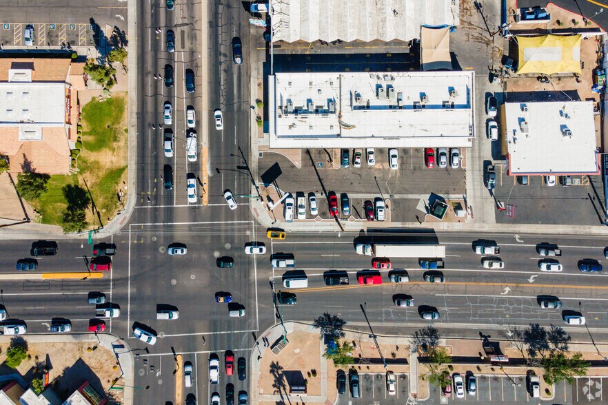 More Photos Of 5045 W Indian School Rd, Phoenix Freestanding For Lease