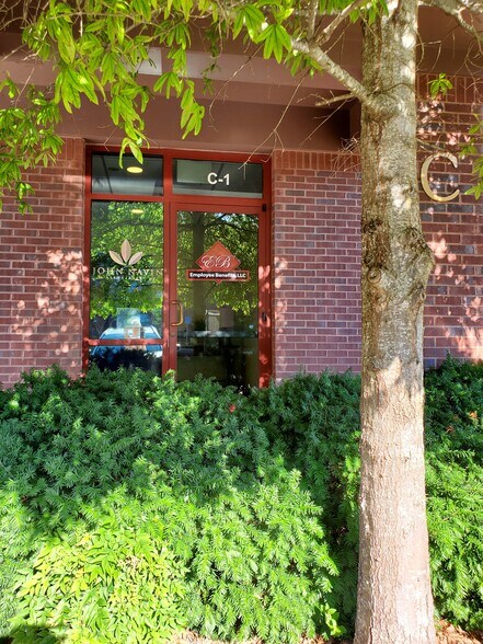 More Photos Of 9019 Overlook Blvd, Brentwood Office For Lease