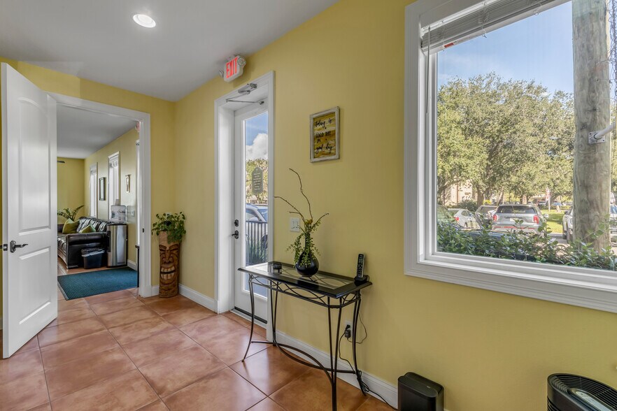 More Photos Of 136 Julia St, New Smyrna Beach Flex For Sale