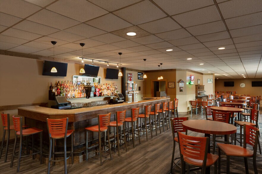 More Photos Of 3333 13th Ave S, Fargo Hotel For Sale