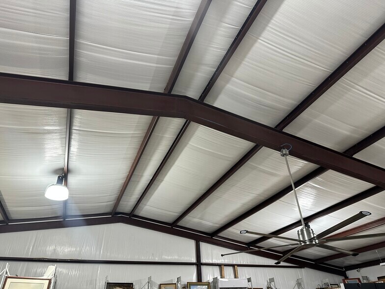 More Photos Of 31604 Rice Rd, Bulverde Flex For Sale