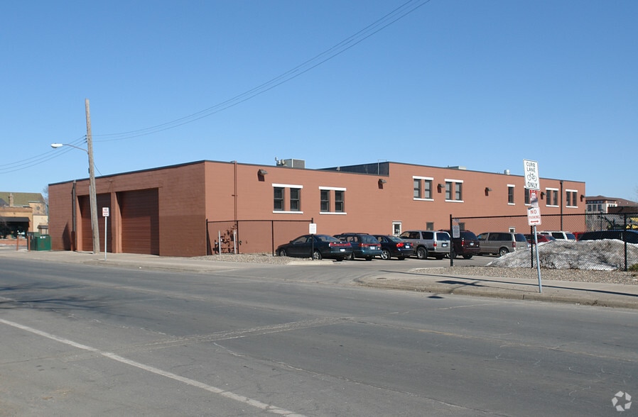 More Photos Of 1113 E Franklin Ave, Minneapolis Storefront Retail Office For Lease