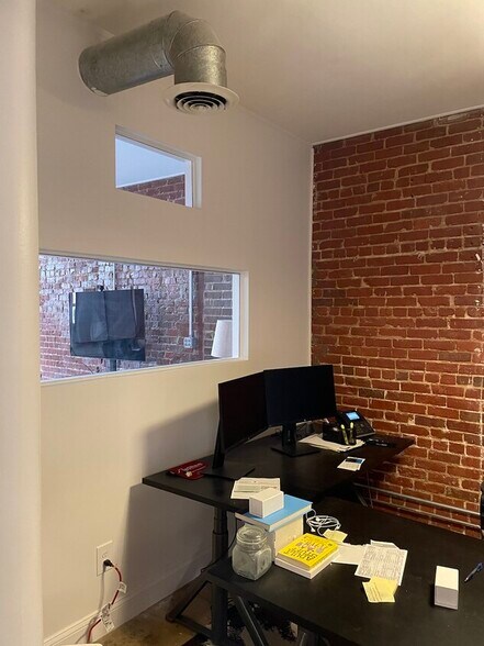 More Photos Of 2112 Morris Ave, Birmingham Office For Lease