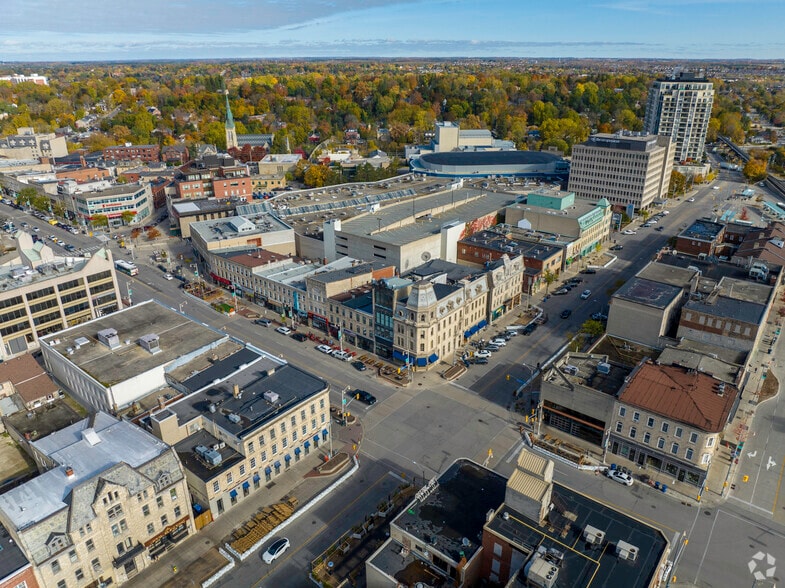 More Photos Of 15-19 Wyndham St N, Guelph Storefront For Lease