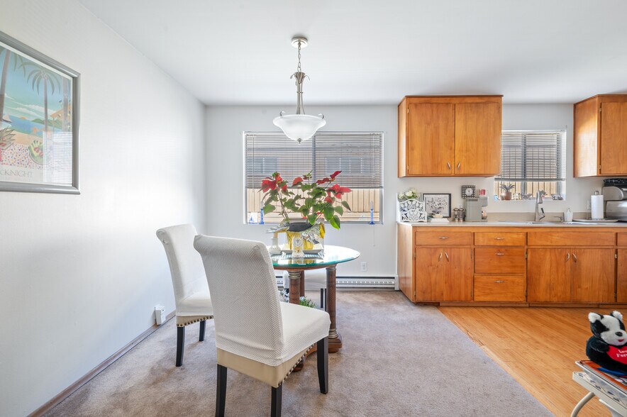 More Photos Of 318 3rd Ave S, Edmonds Apartments For Sale