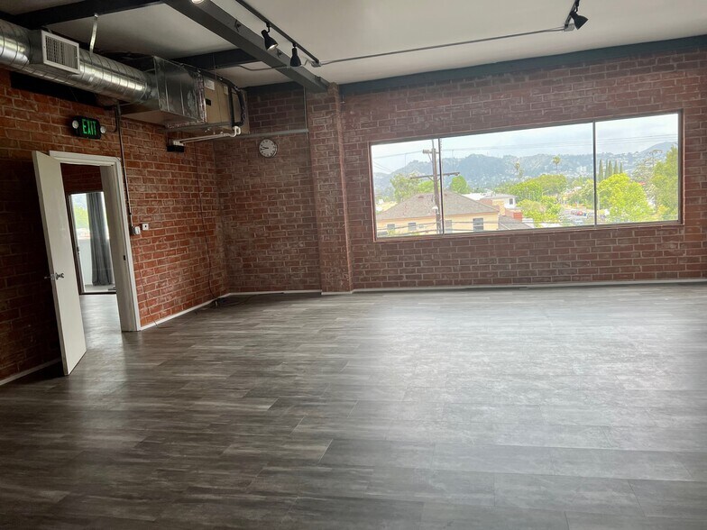 More Photos Of 7451-7465 Beverly Blvd, Los Angeles Loft Creative Space For Lease
