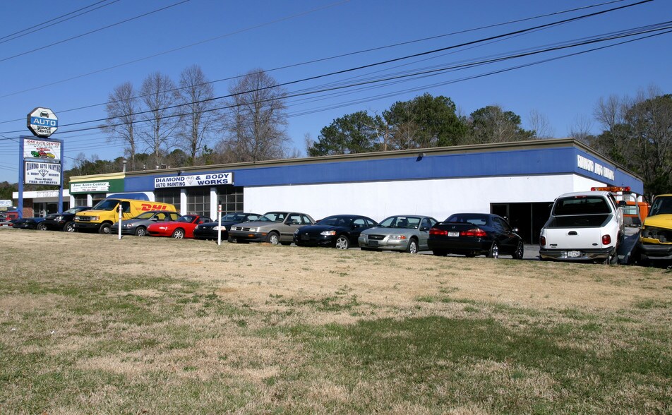 Primary Photo Of 2849 S Cobb Dr SE, Smyrna Freestanding For Lease