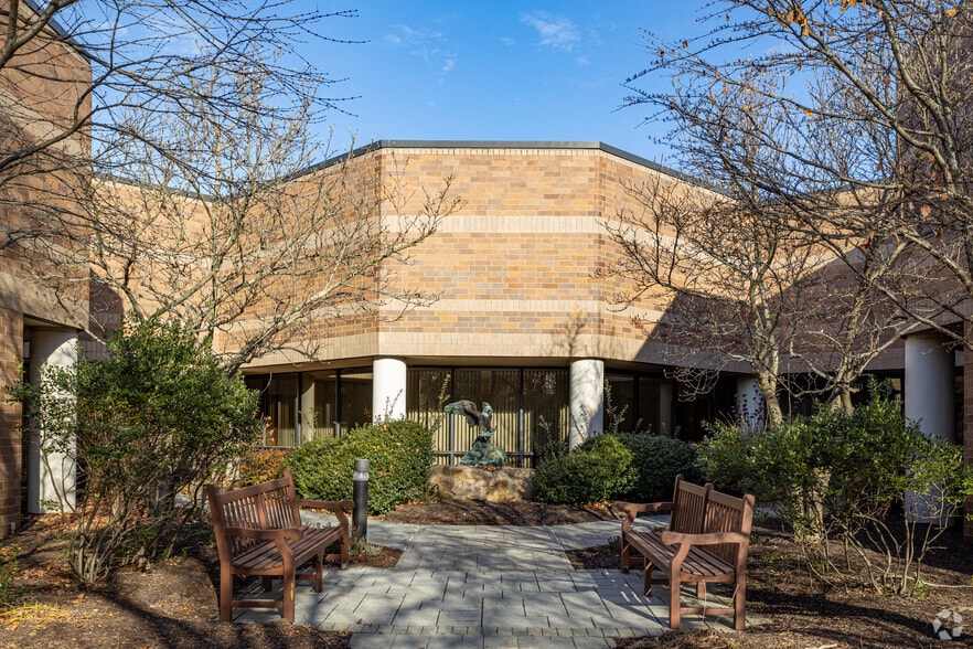 More Photos Of 1510 Valley Center Pky, Bethlehem Light Manufacturing For Lease