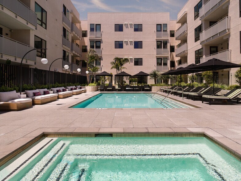 More Photos Of 1800 Beverly Blvd, Los Angeles Apartments For Lease