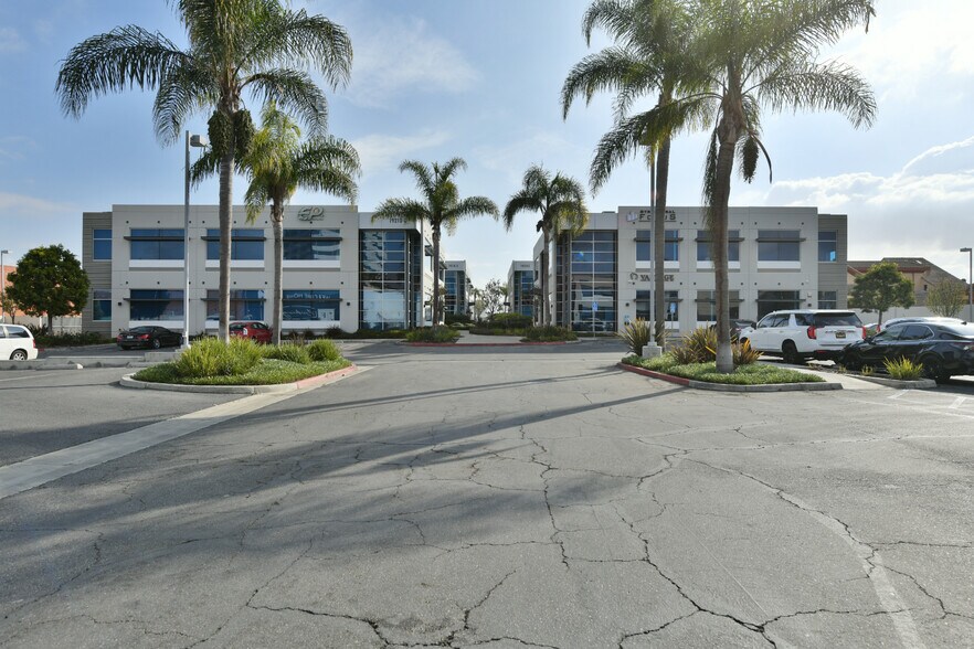 More Photos Of 19210 S Vermont Ave, Gardena Loft Creative Space For Sale