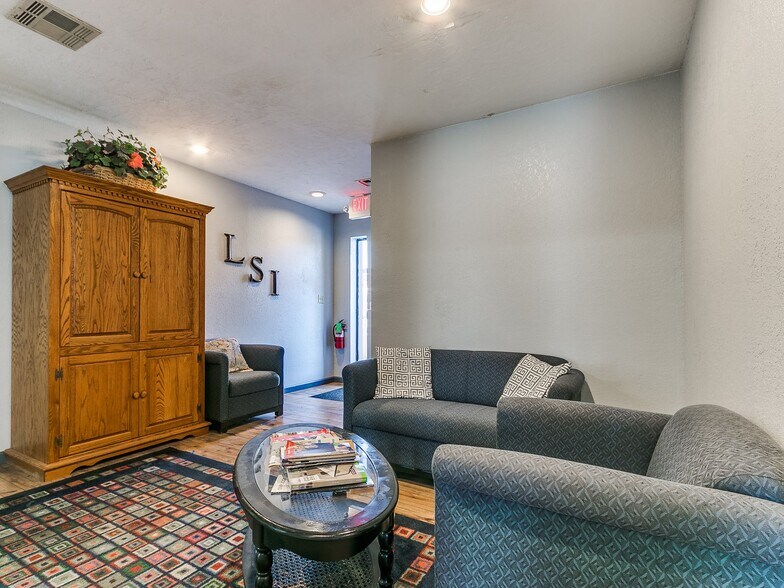 More Photos Of 2222 Westpark Dr, Norman Medical For Sale